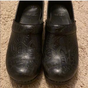 Dansko clogs size 8